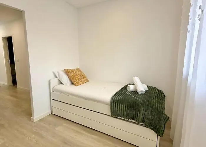 شقة The Modern Cocoon - Novo De 2 Quartos بينيش
