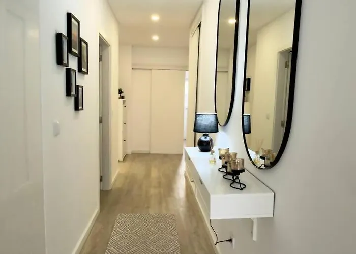 شقة The Modern Cocoon - Novo De 2 Quartos بينيش
